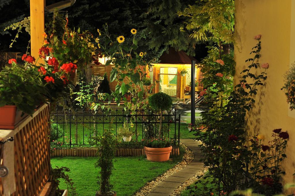 Sopron Eszter Apartman ภายนอก รูปภาพ